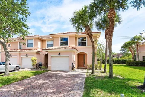 1610 Seminole Palms Dr, Greenacres, FL 33463