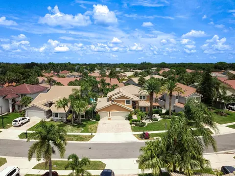 10341 Buena Ventura Dr, Boca Raton, FL 33498