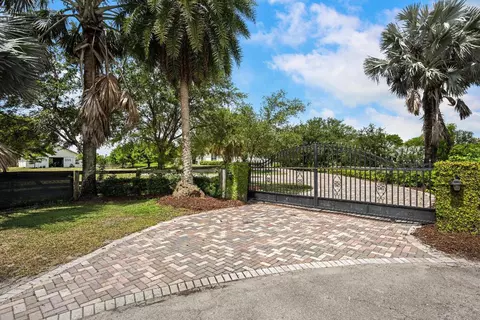 19986 Black Falcon, Loxahatchee, FL 33470