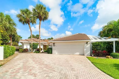 20531 Linksview Dr, Boca Raton, FL 33434