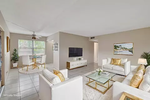 393 Fanshaw J, Boca Raton, FL 33434