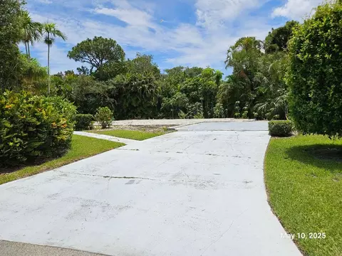 958 NE Dahoon, Jensen Beach, FL 34957