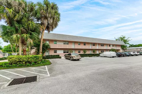 18081 SE Country Clb #4-31, Jupiter, FL 33469