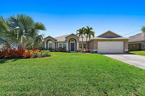 428 SW Ryan Ave, Port Saint Lucie, FL 34953