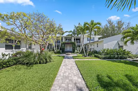 1025 Casuarina Rd #3, Delray Beach, FL 33483