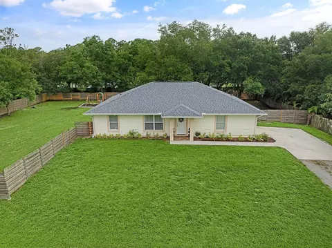 9155 103rd Ct, Vero Beach, FL 32967