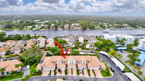 424 Coral Cv, Juno Beach, FL 33408