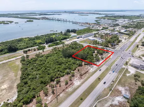2200 N Us Highway 1, Fort Pierce, FL 34946