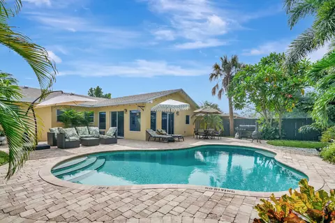 943 Macy St, West Palm Beach, FL 33405