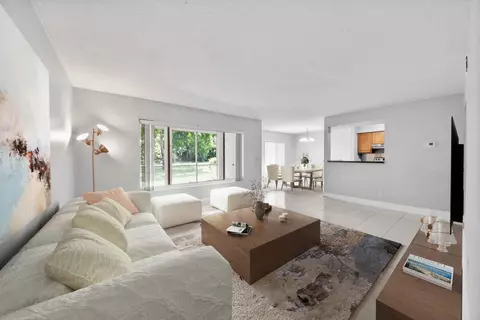 815 W Boynton Beach Blvd #16-103, Boynton Beach, FL 33426