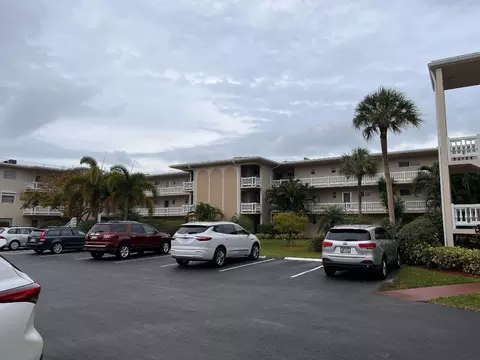 2811 Garden Dr S #107, Lake Worth Beach, FL 33461