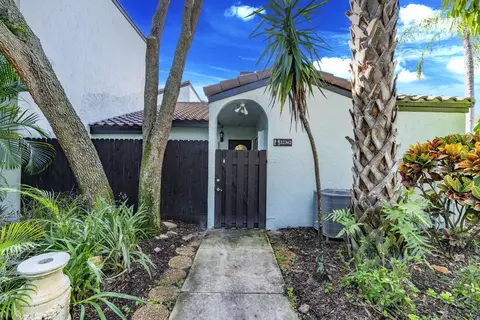 22362 Pineapple Walk Dr, Boca Raton, FL 33433