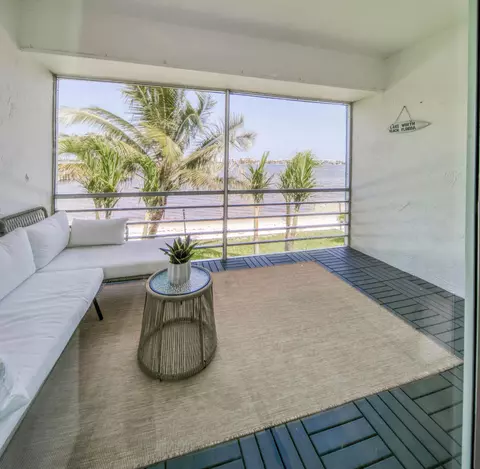 1428 S Lakeside Dr #31, Lake Worth Beach, FL 33460