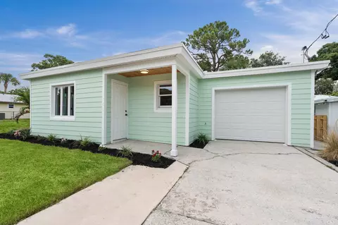 677 NE Alice St, Jensen Beach, FL 34957