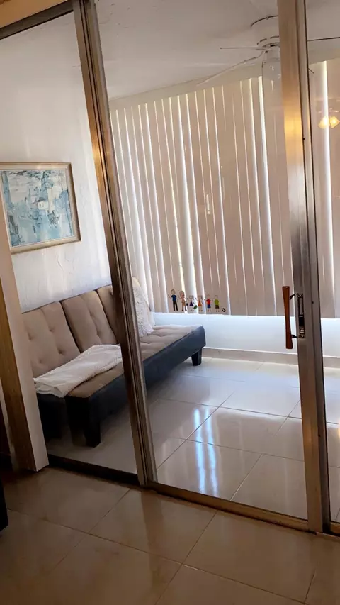 3000 NW 48th Ter #422, Lauderdale Lakes, FL 33313
