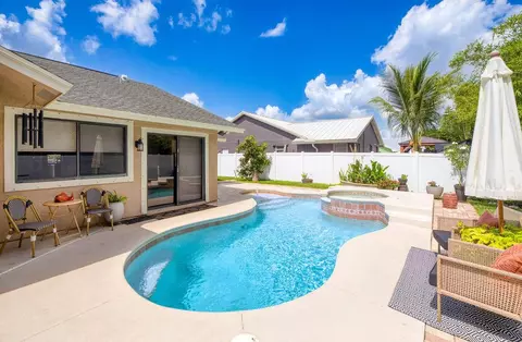 801 NE Zebrina Senda, Jensen Beach, FL 34957