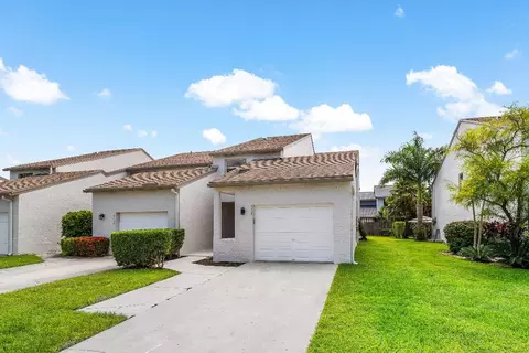 6734 Canary Palm, Boca Raton, FL 33433