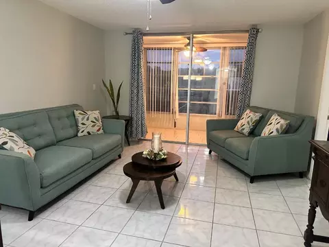 8051 Sunrise Lakes Dr N #202, Sunrise, FL 33322