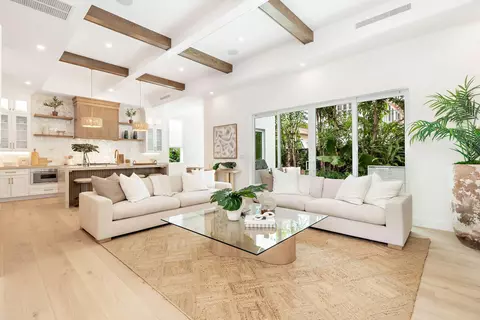 369 Avila, West Palm Beach, FL 33405