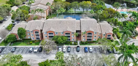 3870 Lyons Rd #308-8, Coconut Creek, FL 33073
