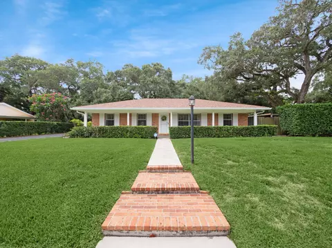 2712 Lone Pne, Palm Beach Gardens, FL 33410