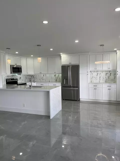 3033 Wolverton B, Boca Raton, FL 33434