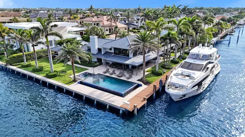 961 Iris Dr, Delray Beach, FL 33483