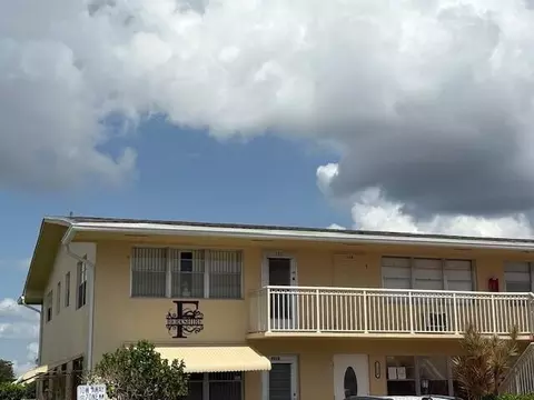 127 Berkshire F, West Palm Beach, FL 33417