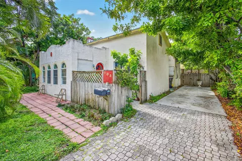 705 Lytle St, West Palm Beach, FL 33405