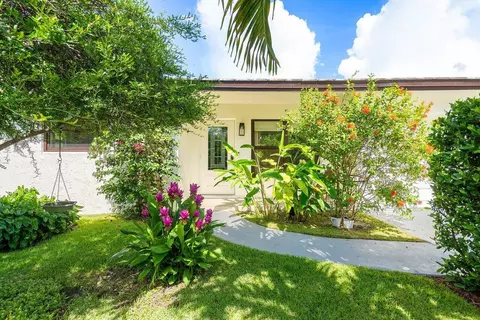 1701 N Ocean Breeze, Lake Worth Beach, FL 33460