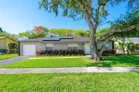 9197 Southampton Pl, Boca Raton, FL 33434
