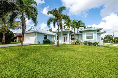 3402 SW San Benito St, Port Saint Lucie, FL 34953