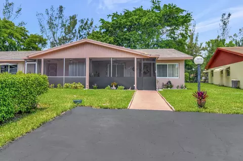 14195 Campanelli Dr, Delray Beach, FL 33484