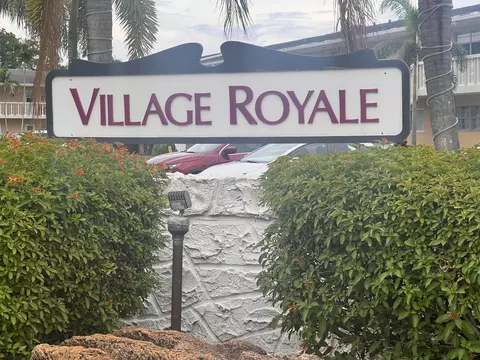 2151 NE 1st Ct #202, Boynton Beach, FL 33435
