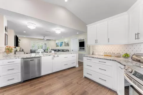 14211 Appalachian Trl, Davie, FL 33325