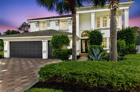 2256 Ridgewood Ct, Royal Palm Beach, FL 33411