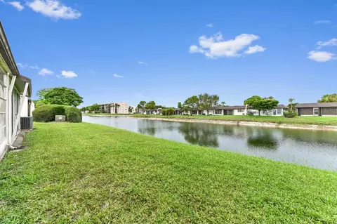 109 Lake Rebecca #109, West Palm Beach, FL 33411