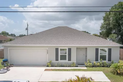1042 SW California Blvd, Port Saint Lucie, FL 34953