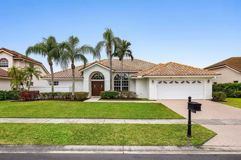 20275 Hacienda Ct, Boca Raton, FL 33498