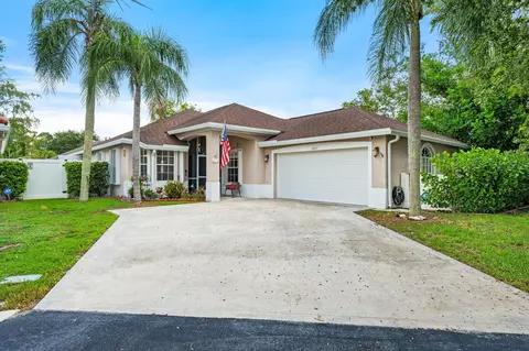 13277 Opal Ln, Wellington, FL 33414