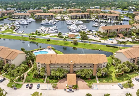 601 Seafarer Cir #104, Jupiter, FL 33477