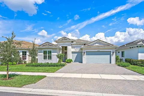 12136 Waterstone Cir, Palm Beach Gardens, FL 33412
