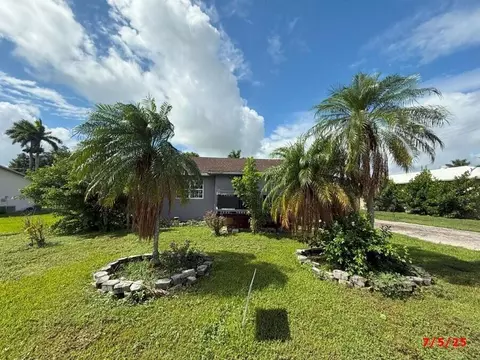 116 NW Avenue G Ave, Belle Glade, FL 33430
