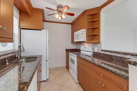 228 Brittany E, Delray Beach, FL 33446