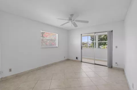 Bedroom - 228 Brittany E, Delray Beach, FL 33446 photo 5 of 6