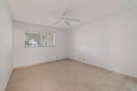 Bedroom - 228 Brittany E, Delray Beach, FL 33446 photo 2 of 6