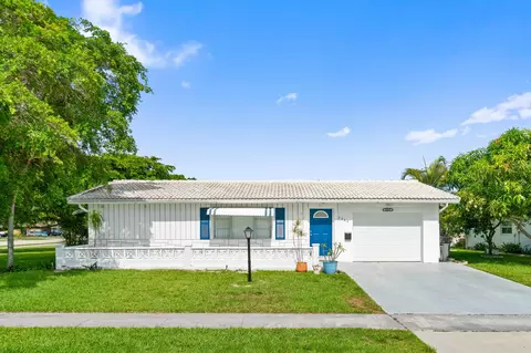 2203 Campanelli Blvd, Boynton Beach, FL 33426