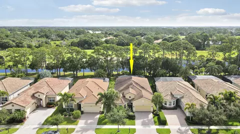 10479 SW Visconti Way, Port Saint Lucie, FL 34986
