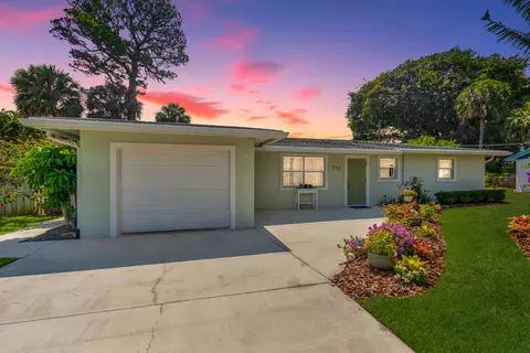 715 SE Alamanda, Stuart, FL 34996