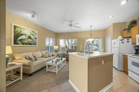 9894 Perfect Dr #21, Port Saint Lucie, FL 34986